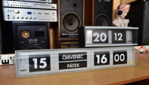 PRAGOTRON CPJ 061/1 - PRAGOTRON IPJ 0612 překlápěcí hodiny flip-clock