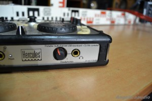 Hercules USB soundcard DJ mix controller (1)