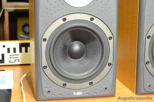 Bowers & Wilkins DM 303 (6)