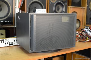 LOEWE Concept Sound Box STEREO (12)