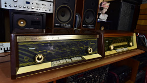 PHILIPS Planoton B4A 23A/01 Röhrenradio (177046) - HORNYPHON HORNY W 462 A/70 Röhrenradio (177047)