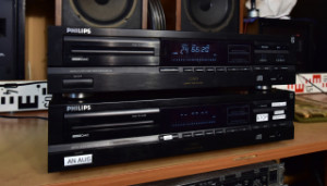 PHILIPS CD 604 - Compac Disc Player DAC PHILIPS TDA 1543 (177567, 177568)