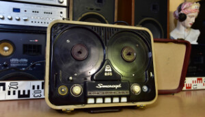 RFT Smaragd BG 20-5 lampový kotoučový magnetofon Německo 1960 (178489)