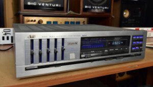 JVC R-X60 digital synthesizer stereo receiver (178530)