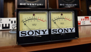 VU meter SONY CORPORATION 70x70mm (178850)
