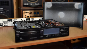 PHILIPS CD 304 MkII CD přehrávač k opravě nebo na ND (178897)