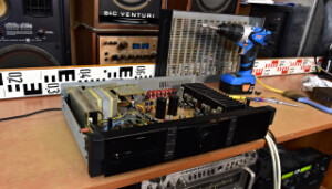 GRUNDIG Fine Arts V12 stereo discrete amplifier - stereo zesilovač (179113)