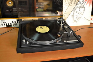 Dual 604 Electronic Direct Drive Turntable Gramofon Gramophone Angelicaaudio Praha