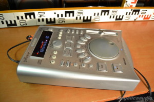 Omnitronic DJS-1100 Scratch Workstation Disco CD Player Angelicaaudio